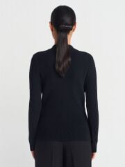 Dik Yaka Çıtçıtlı Triko Kazak Siyah