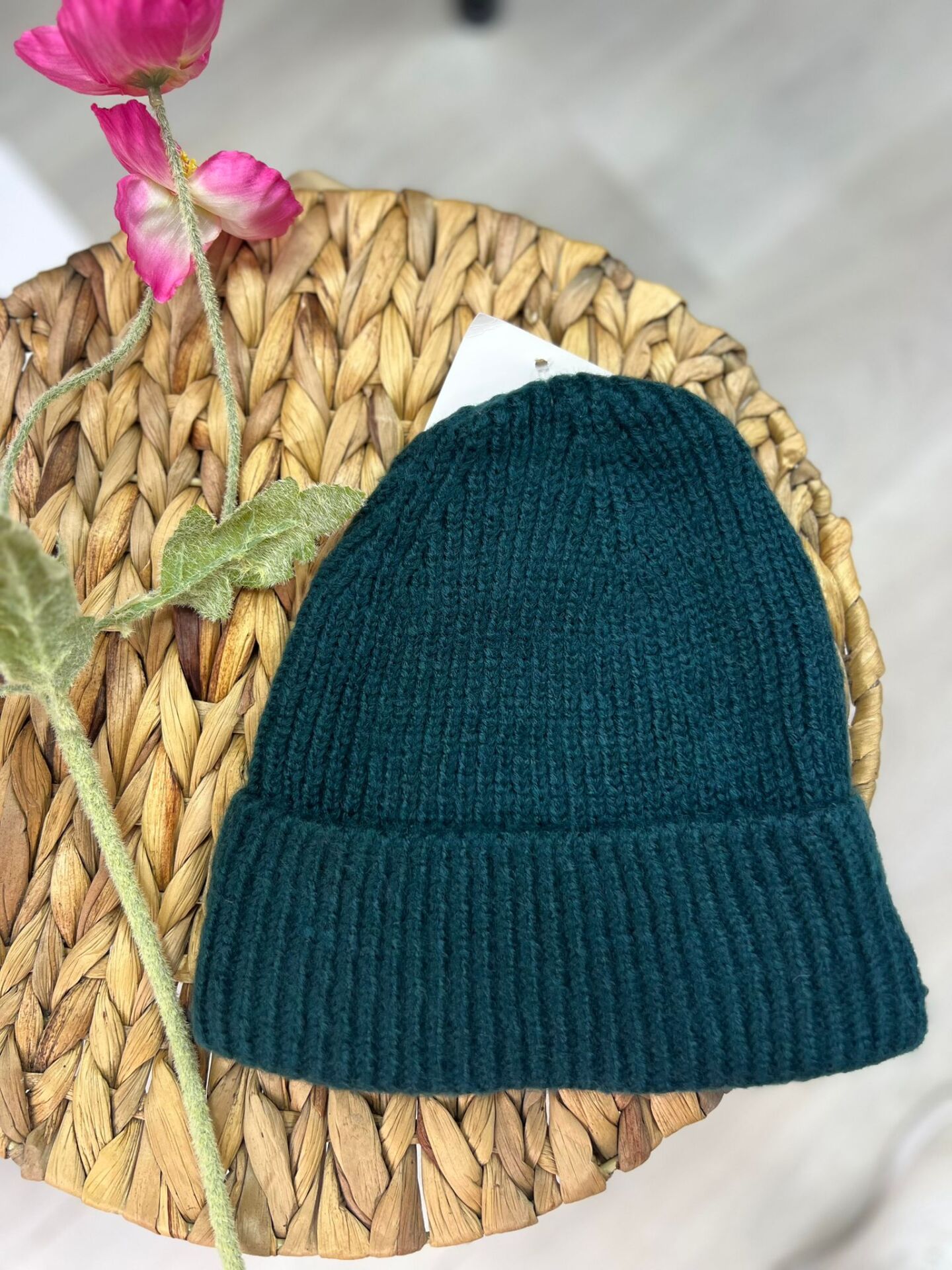 ZÜMRÜT YEŞİL YÜN BERE