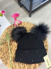 PONPONLU TAŞLI YÜN BERE SİYAH