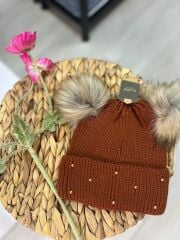 PONPONLU TAŞLI YÜN BERE KAHVE