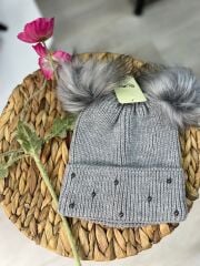 TAŞLI PONPONLU YÜN BERE ANTRASİT